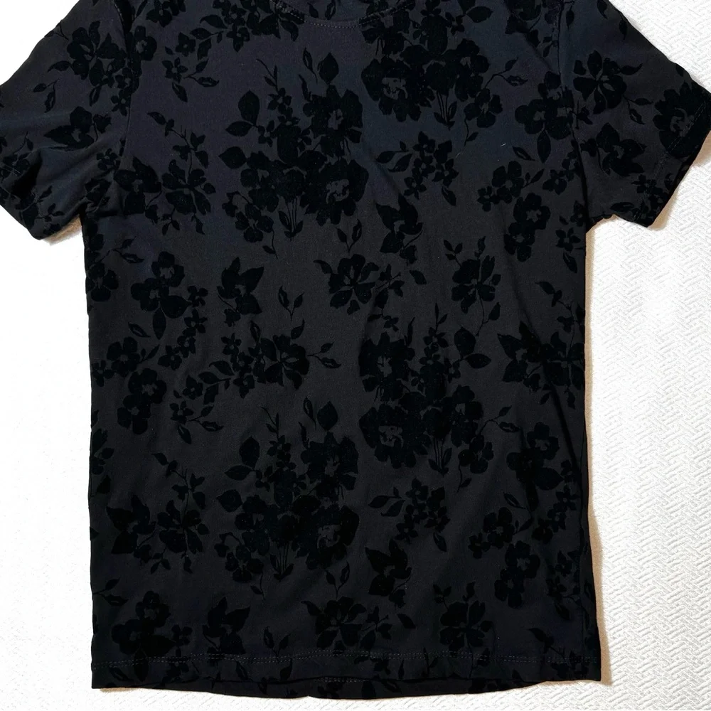 TWIK Black Velvet Short Sleeve Tee Floral Pattern Flocked Burn-out Style Size S - Picture 2 of 9